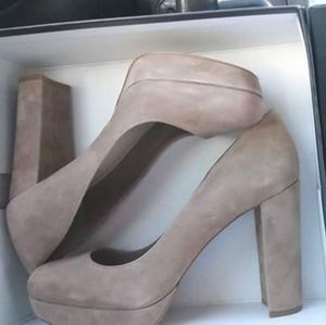 BCBG suede neutral colored thick heel